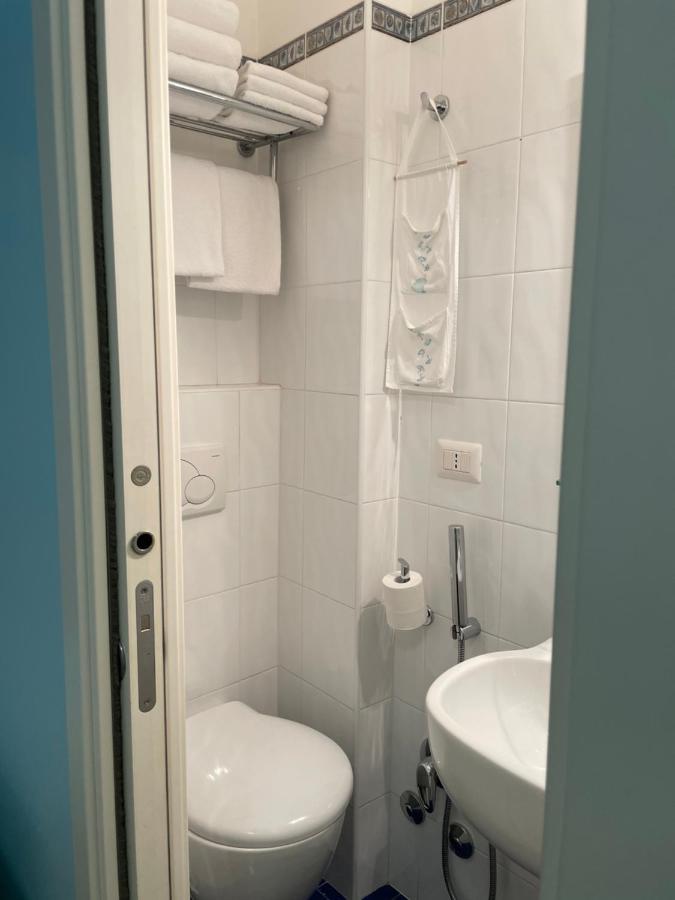 Hotel Del Golfo Laigueglia Bagian luar foto